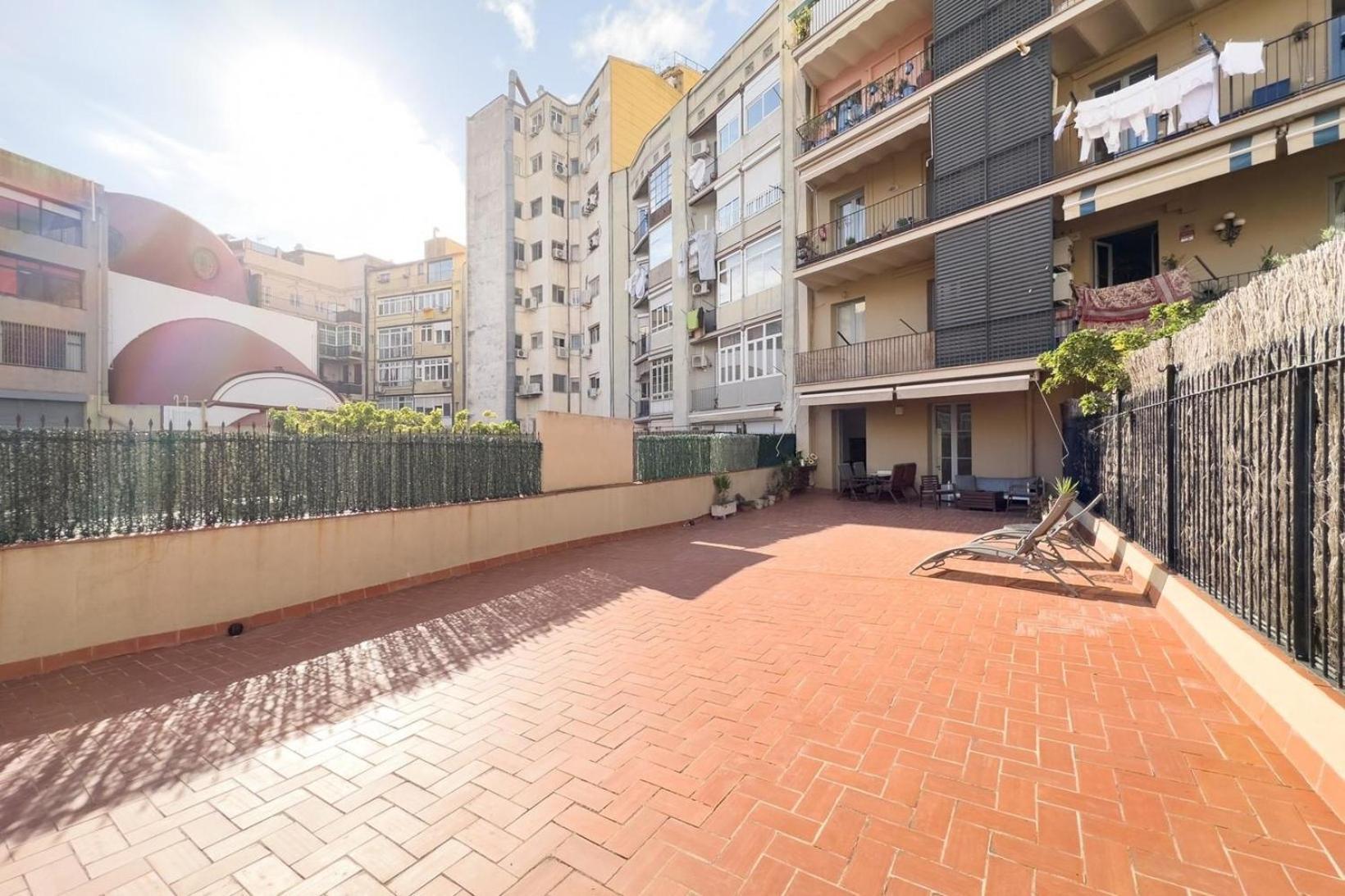 Fuer 5 Personen Ca 80 Qm In Barcelona-eixample, Costa Brava Costa Del Maresme Apartment