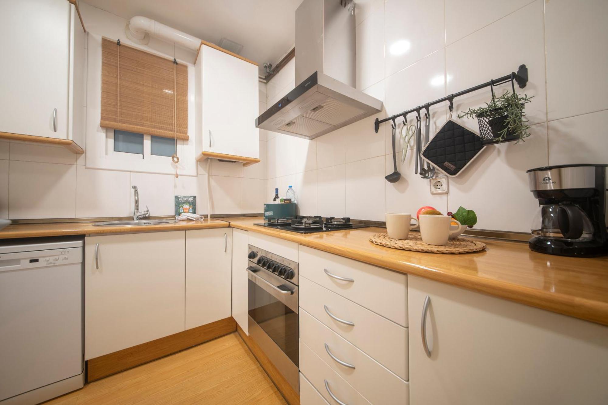 One Bedroom In Carrer Arago Appartement