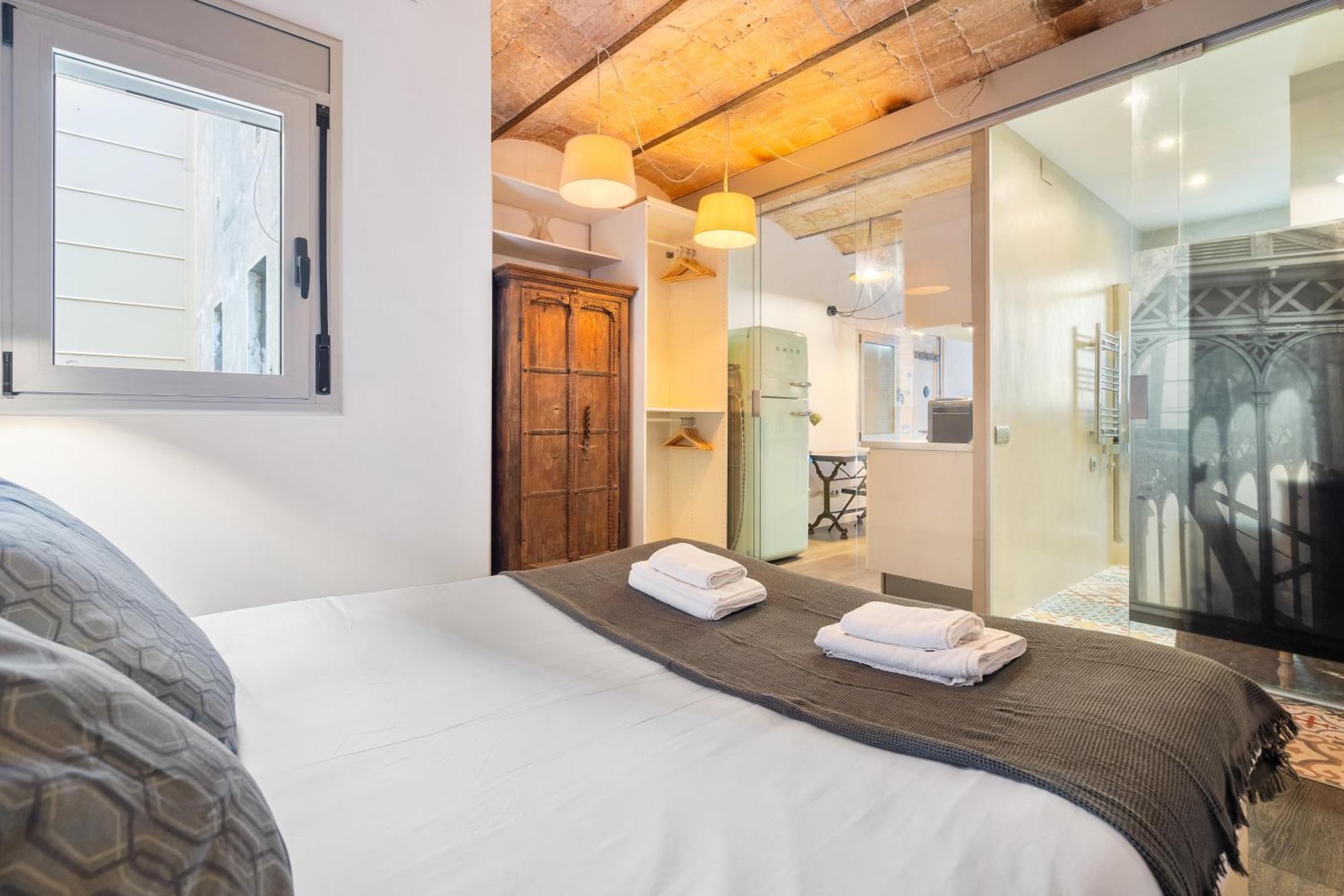 Apartment Bliss 1br Haven W Terrace In Gracia Barcelona