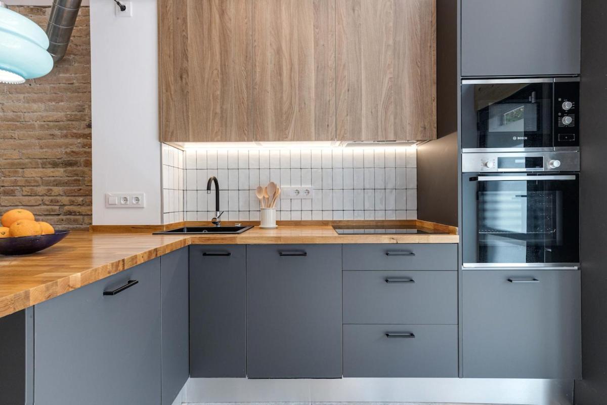 Concordia - Beautiful Flat, Spacious, 4 , 2 Bath * Barcelona