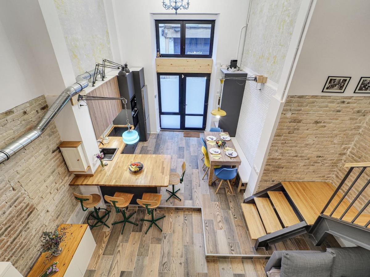 Concordia - Beautiful Flat, Spacious, 4 , 2 Bath Apartment Barcelona