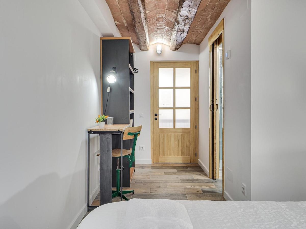 Concordia - Beautiful Flat, Spacious, 4 , 2 Bath *
