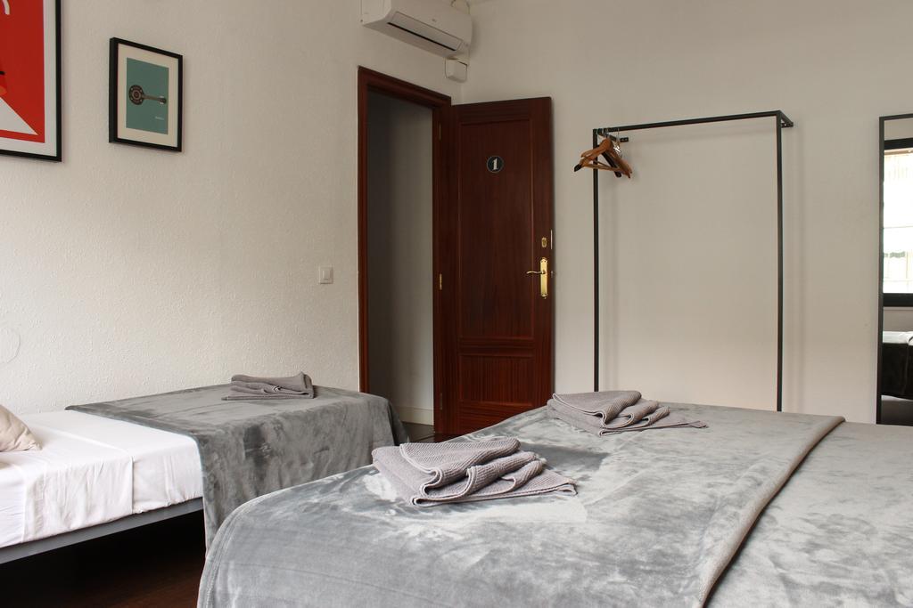 Appartement 185m² 8 Slaapkamer, 4 Privé Badkamer In Eixample Barcelona