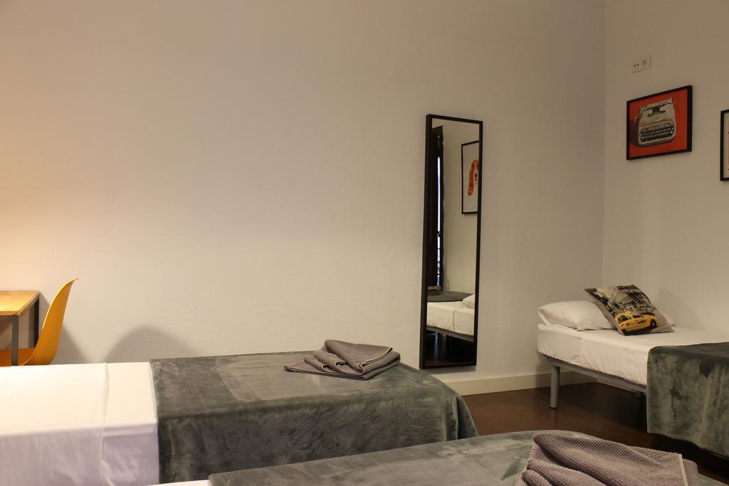 Appartement 185m² 8 Slaapkamer, 4 Privé Badkamer In Eixample Barcelona