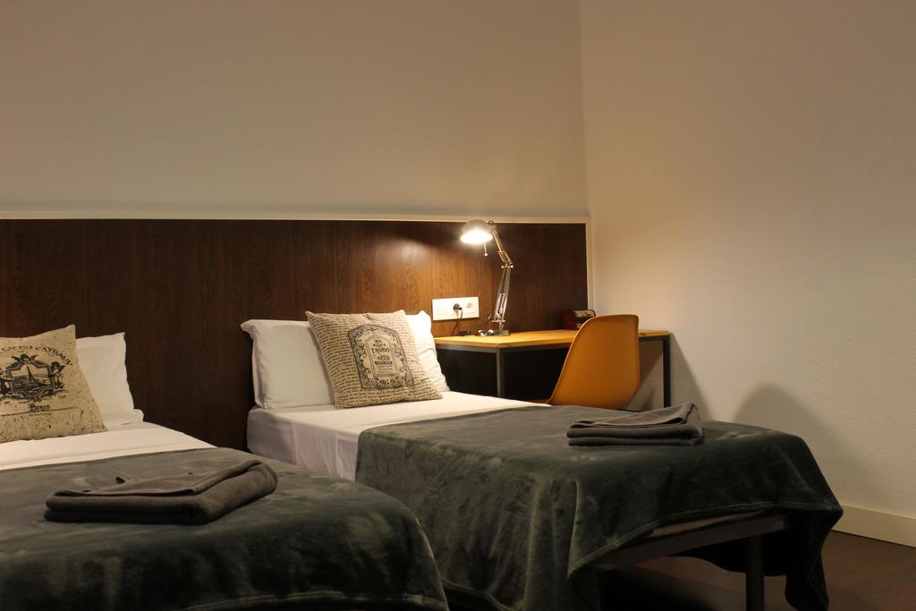 Appartement 185m² 8 Slaapkamer, 4 Privé Badkamer In Eixample