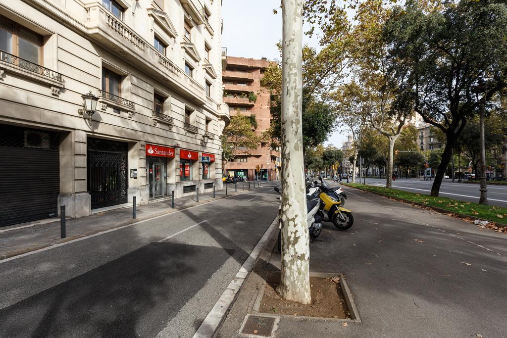 Appartement 185m² 8 Slaapkamer, 4 Privé Badkamer In Eixample Barcelona