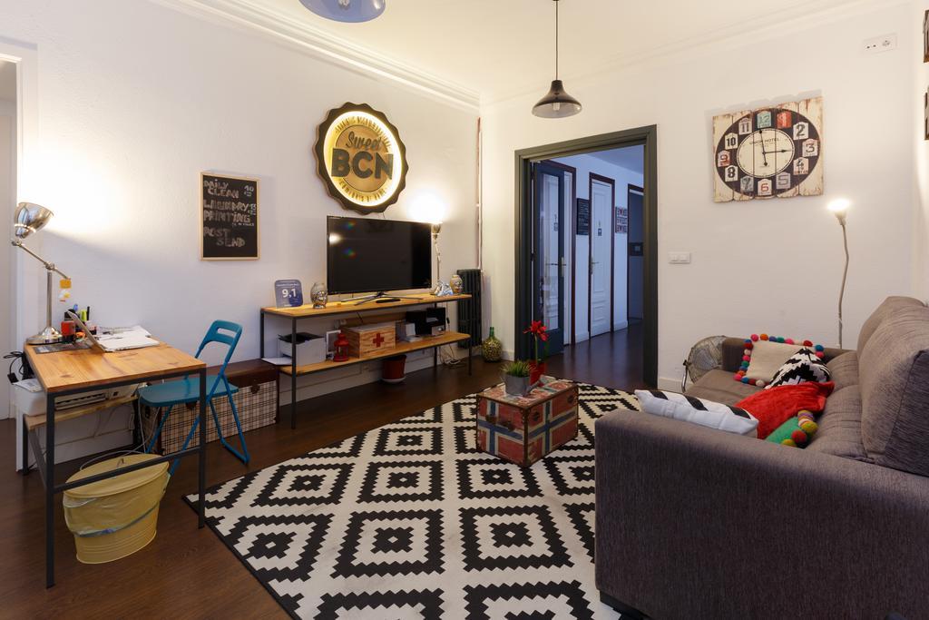 Appartement 185m² 8 Slaapkamer, 4 Privé Badkamer In Eixample