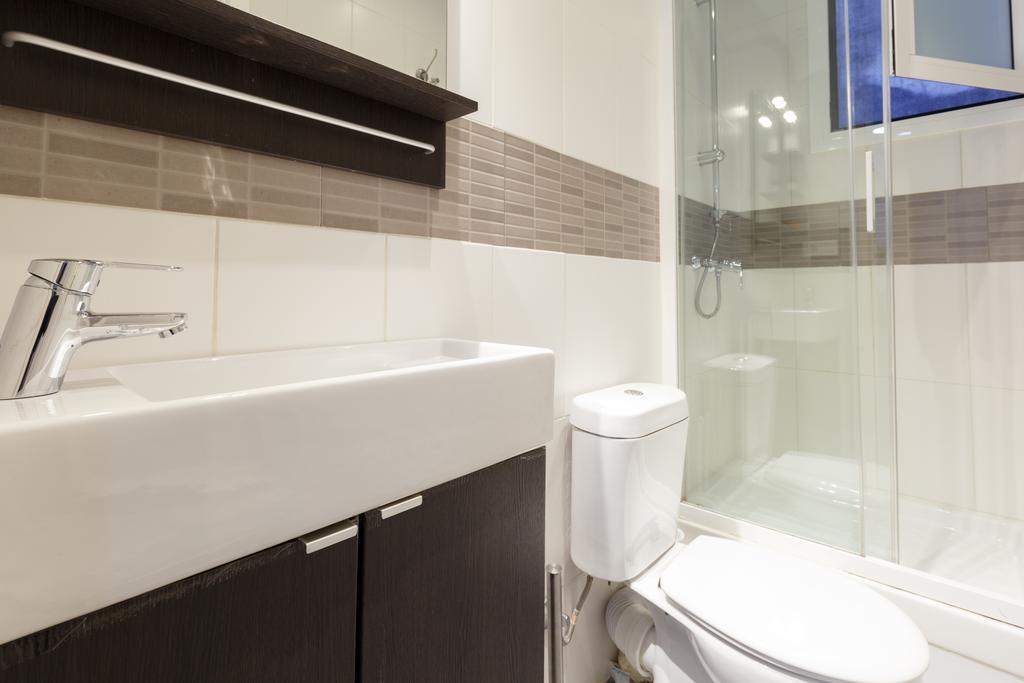 185m² 8 Slaapkamer, 4 Privé Badkamer In Eixample