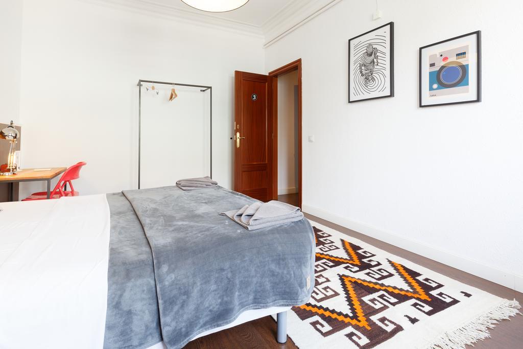 Appartement 185m² 8 Slaapkamer, 4 Privé Badkamer In Eixample *