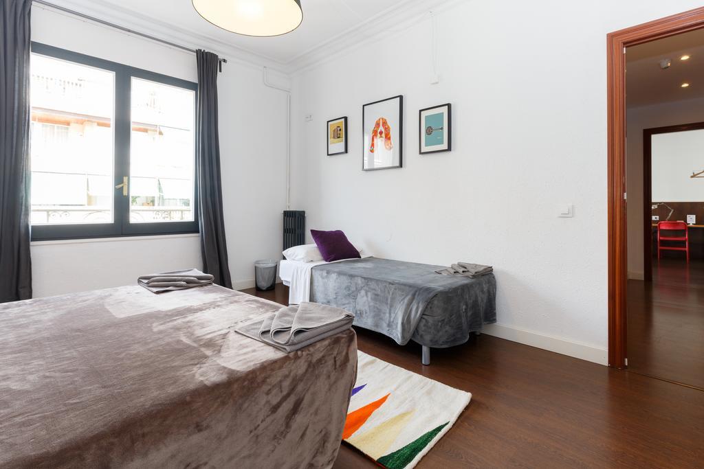 Appartement 185m² 8 Slaapkamer, 4 Privé Badkamer In Eixample Barcelona