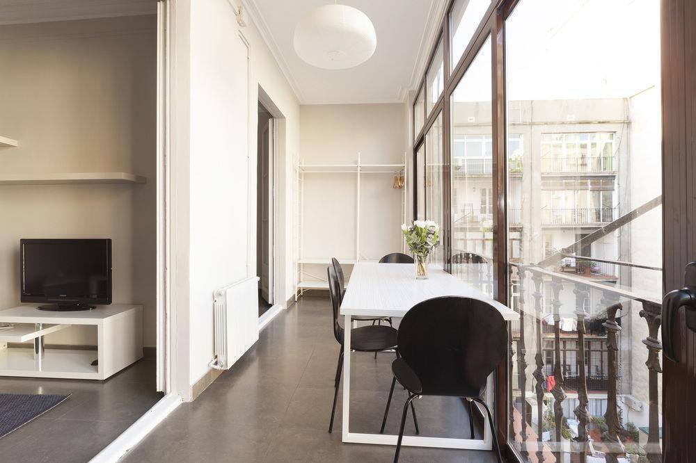 Easy Sleep Gaudi Terrace Apartment Barcelona