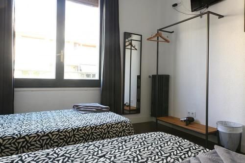 185m² 8 Slaapkamer, 4 Privé Badkamer In Eixample Barcelona