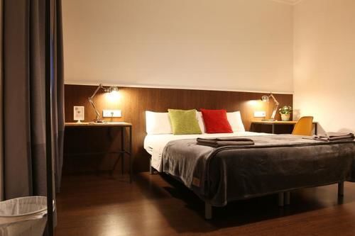 185m² 8 Slaapkamer, 4 Privé Badkamer In Eixample Appartement
