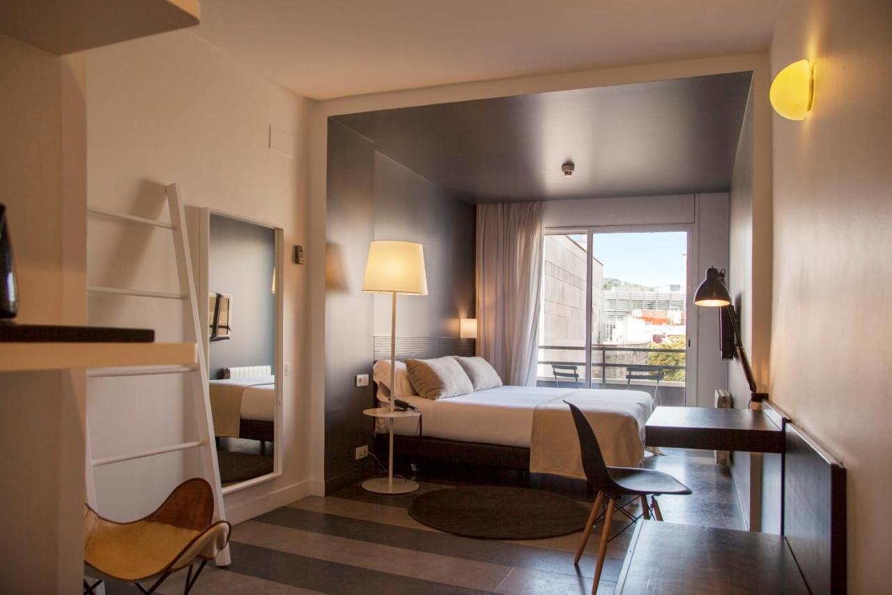 Sixties Rambla Hotel 3*