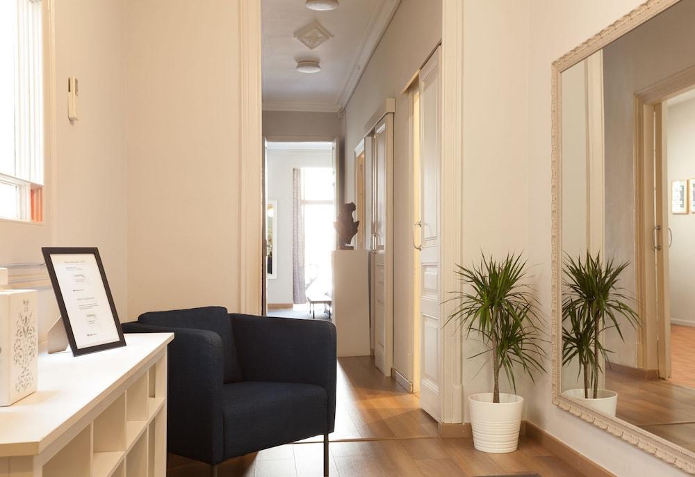 Apartment Easy Sleep Gaudi Terrace Barcelona