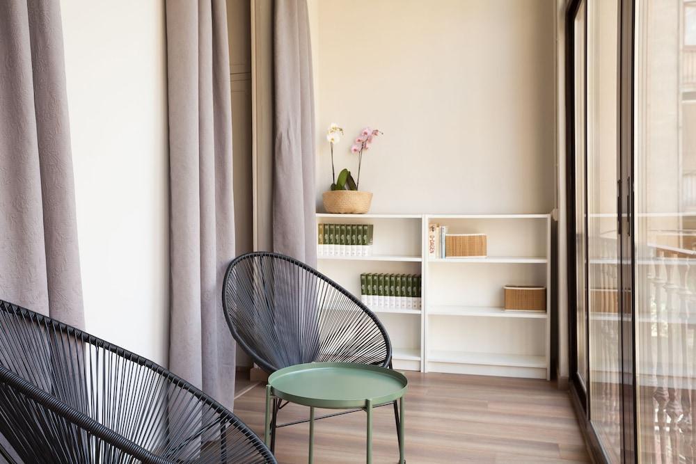 Easy Sleep Gaudi Terrace Apartment *