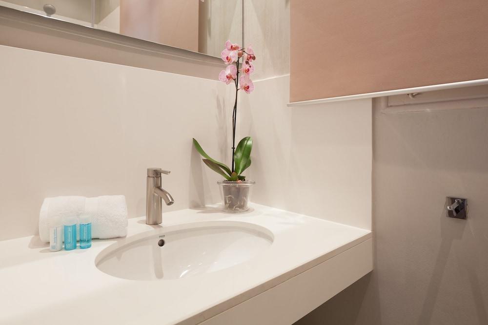 Apartment Easy Sleep Gaudi Terrace *